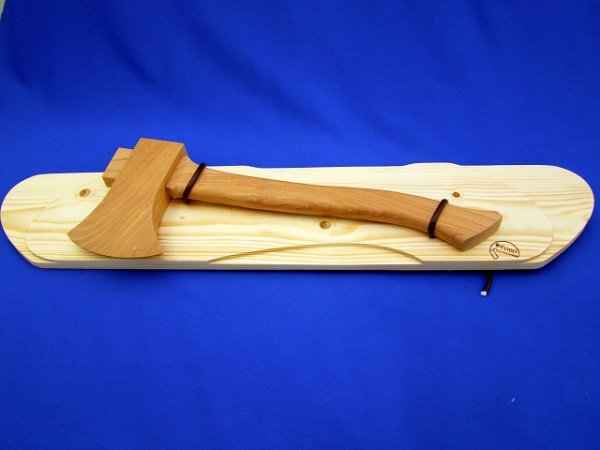 画像1: 木製斧（小） (1)